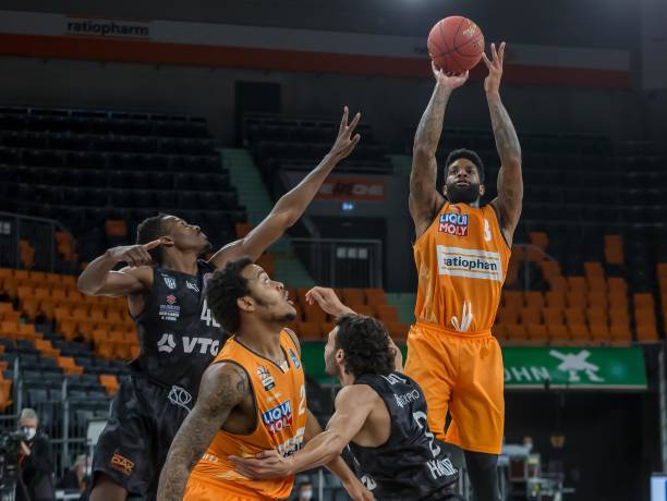 这对高校和 这对高校和