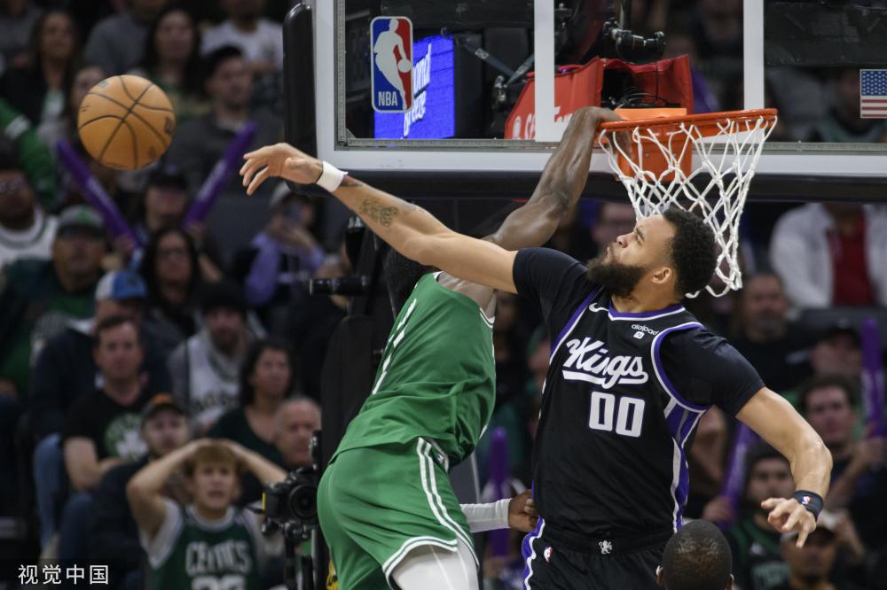 赛场上与豪 赛场上与豪